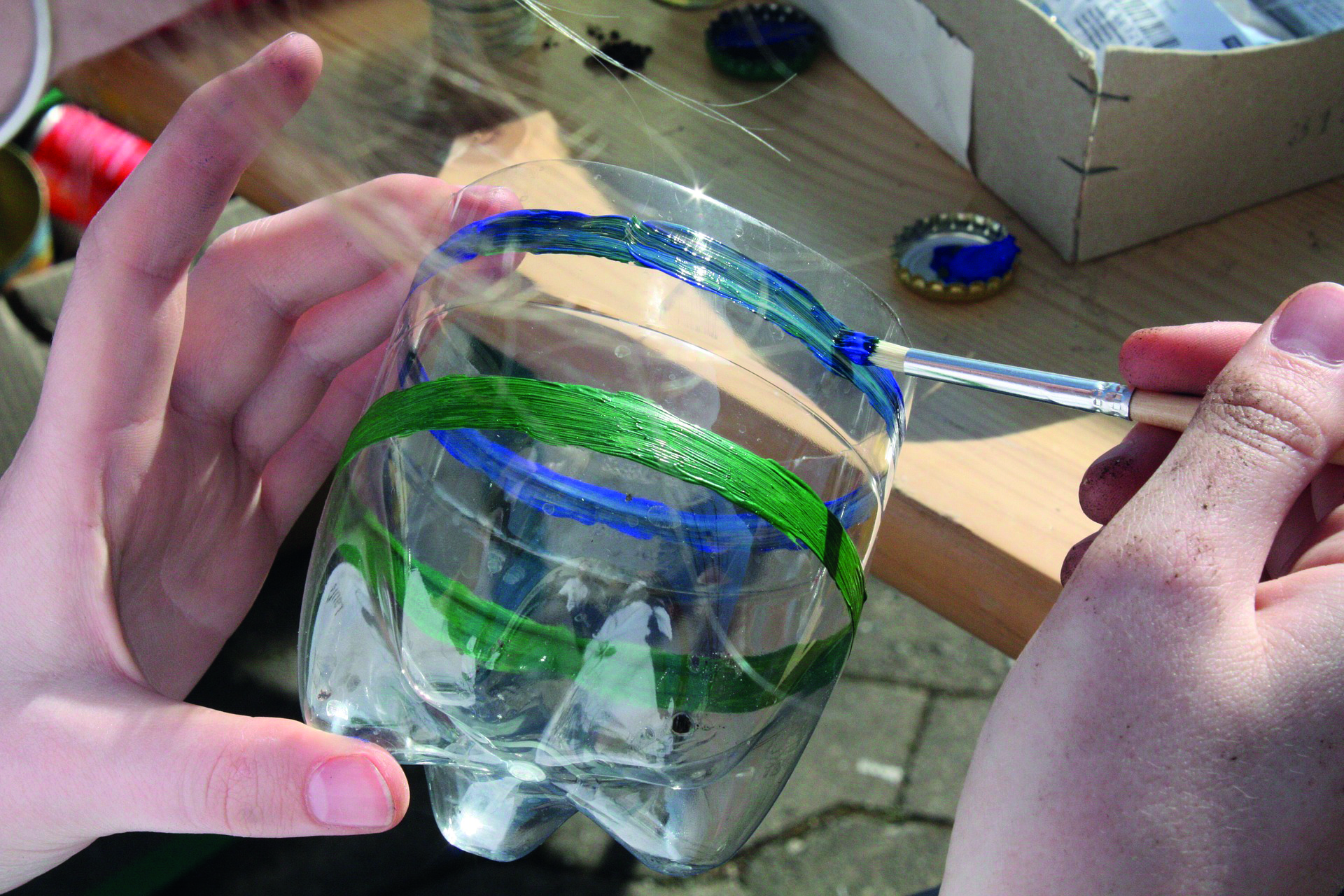 hand-3318035_1920.jpg